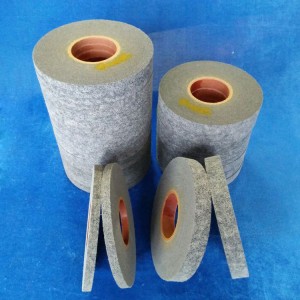 Deburring and polishing wheel with nonwoven winding wheel